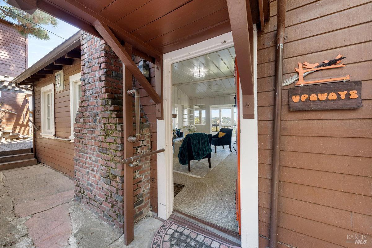 Detail Gallery Image 2 of 73 For 445 Scenic Ave, San Anselmo,  CA 94960 - 2 Beds | 2 Baths