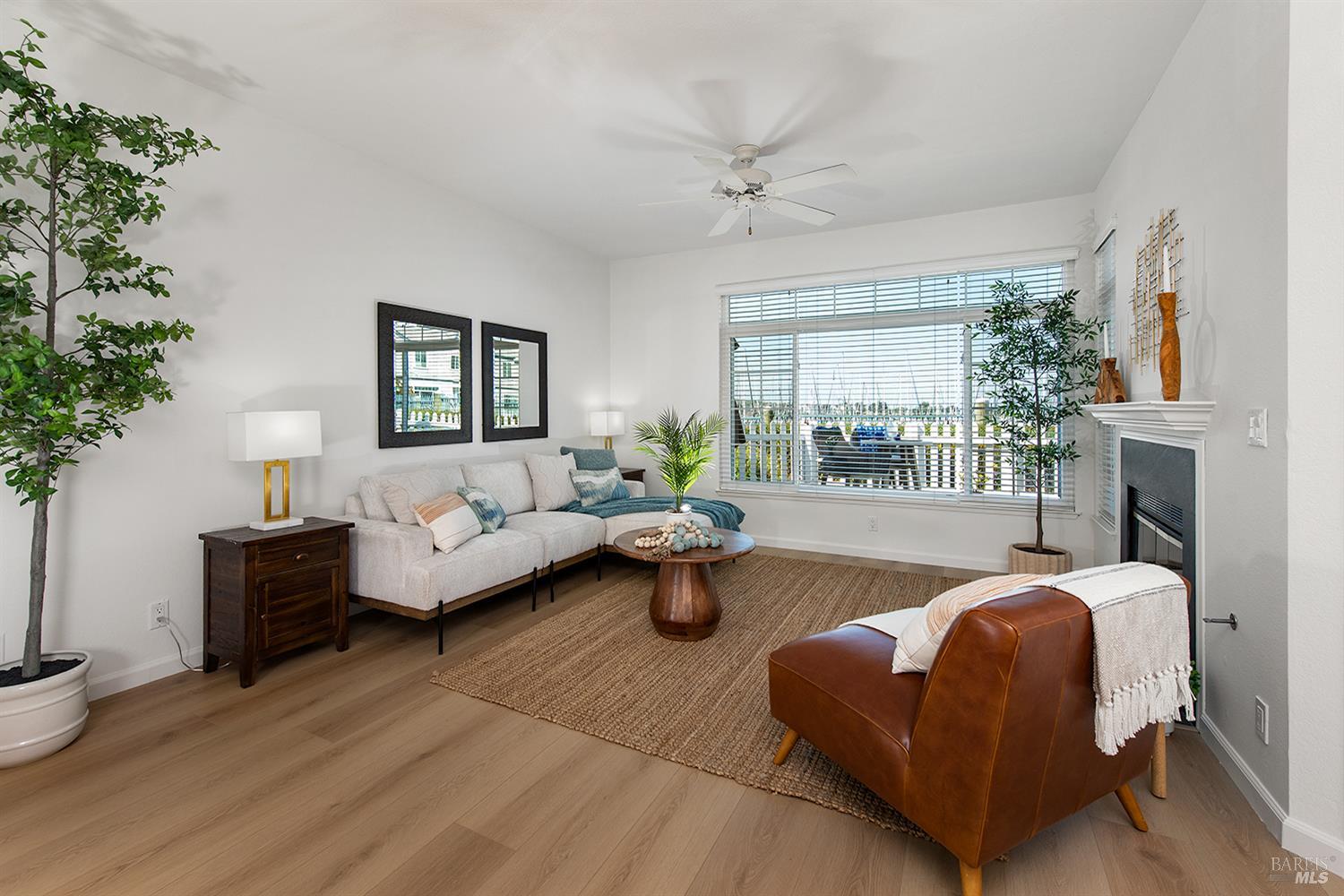 Detail Gallery Image 22 of 29 For 306 Commodore Dr, Richmond,  CA 94804 - 2 Beds | 2/1 Baths