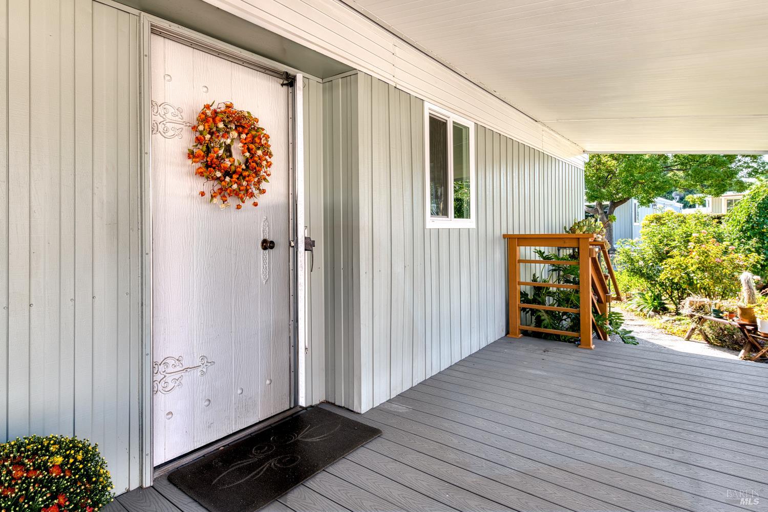 Detail Gallery Image 8 of 35 For 708 Seville Way, Novato,  CA 94949 - 2 Beds | 2 Baths
