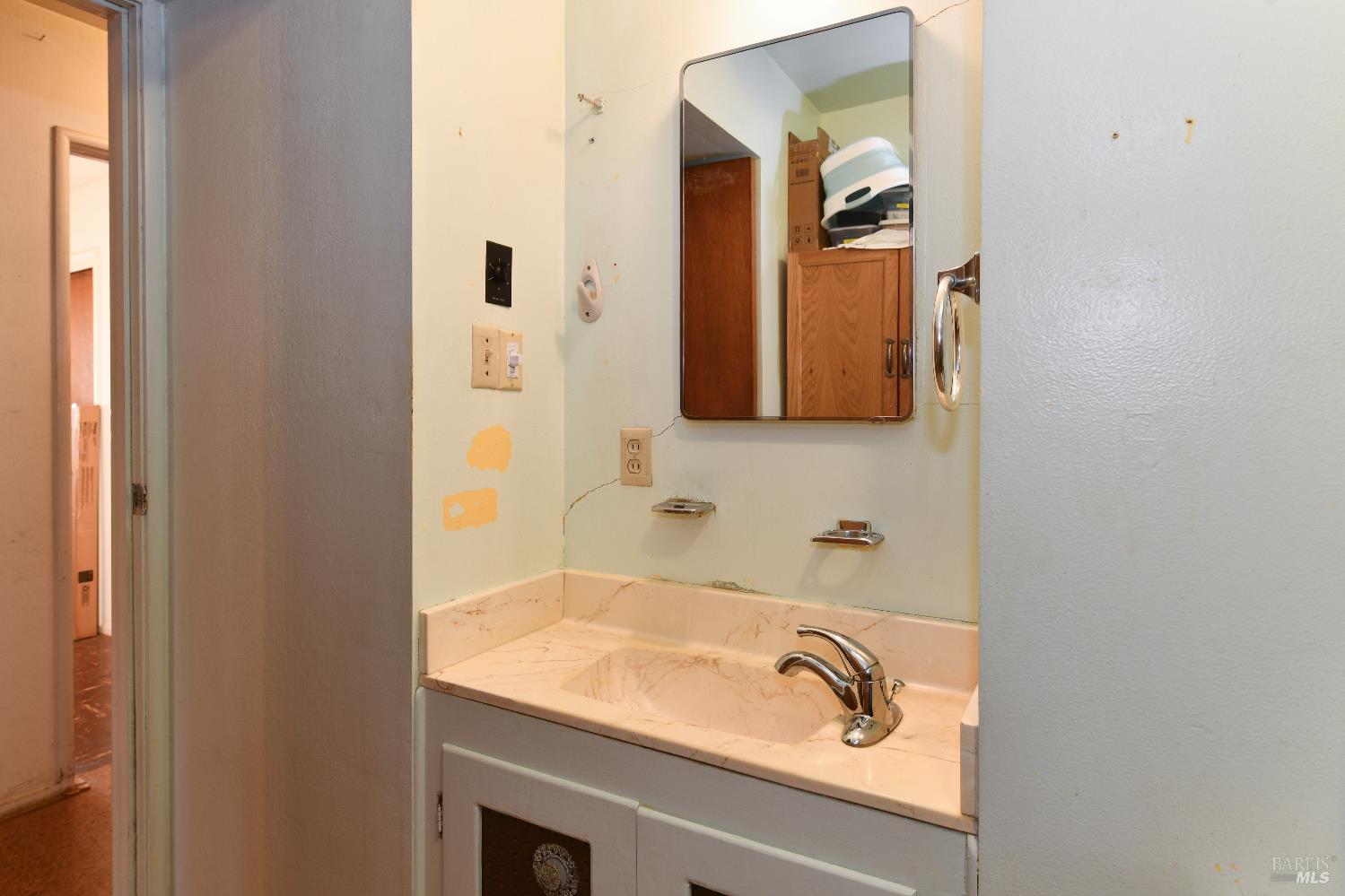 Detail Gallery Image 16 of 27 For 3520 Beckworth Dr, Napa,  CA 94558 - 3 Beds | 2 Baths