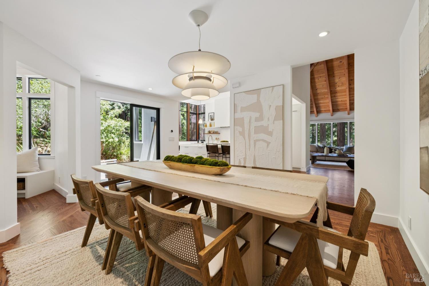 Detail Gallery Image 29 of 91 For 28 Marsh Dr, Mill Valley,  CA 94941 - 6 Beds | 4/1 Baths