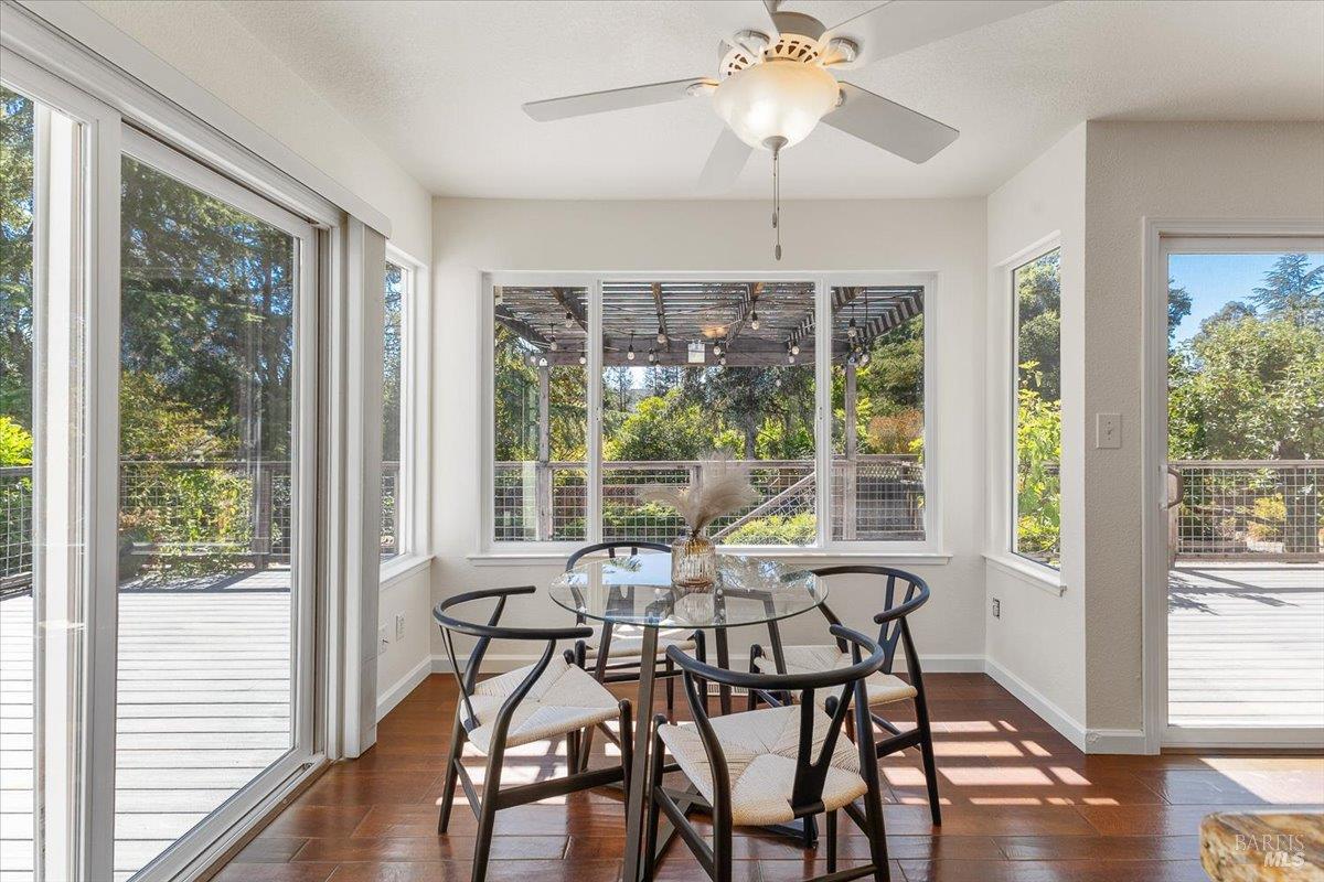 Detail Gallery Image 18 of 60 For 607 Scotland Dr, Santa Rosa,  CA 95409 - 3 Beds | 2/1 Baths