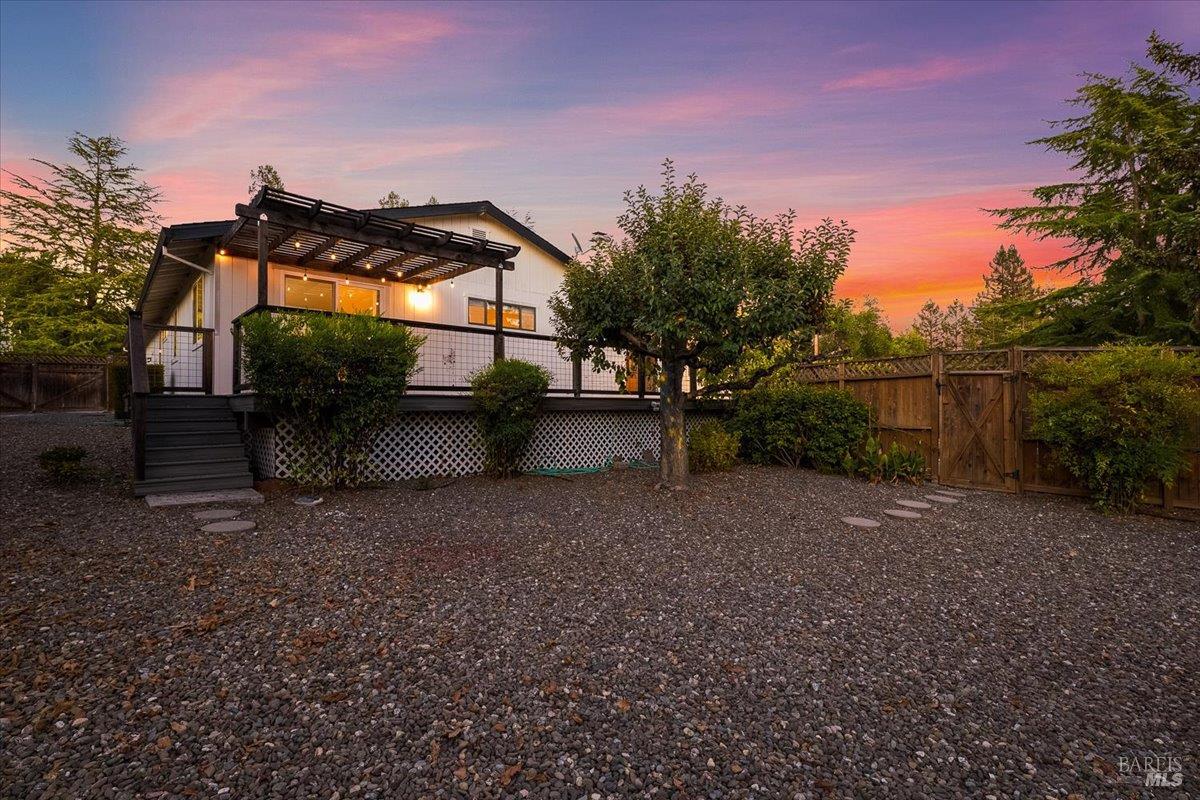 Detail Gallery Image 57 of 60 For 607 Scotland Dr, Santa Rosa,  CA 95409 - 3 Beds | 2/1 Baths