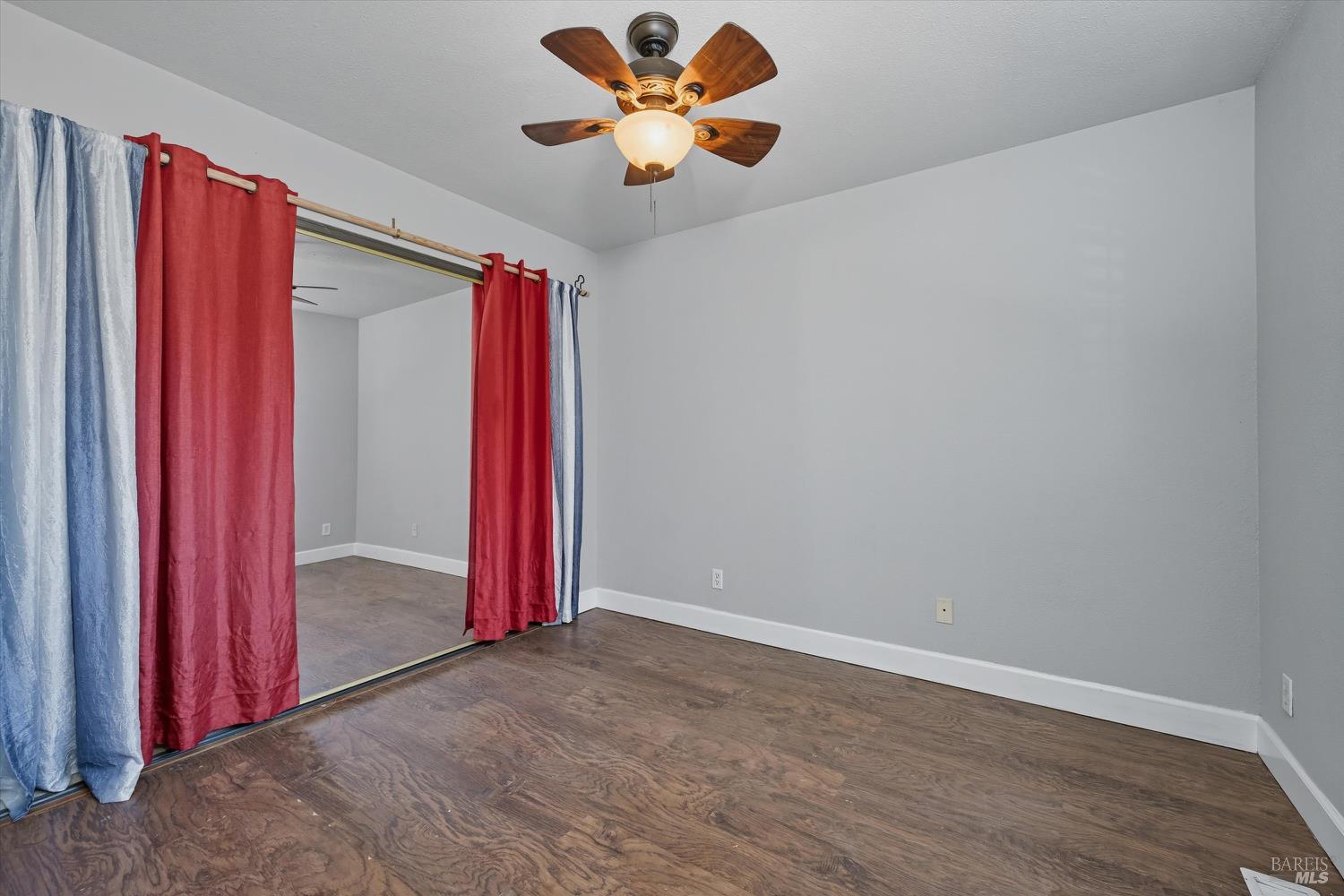 Detail Gallery Image 10 of 26 For 19300 Mountain Mdws, Hidden Valley Lake,  CA 95467 - 4 Beds | 2 Baths