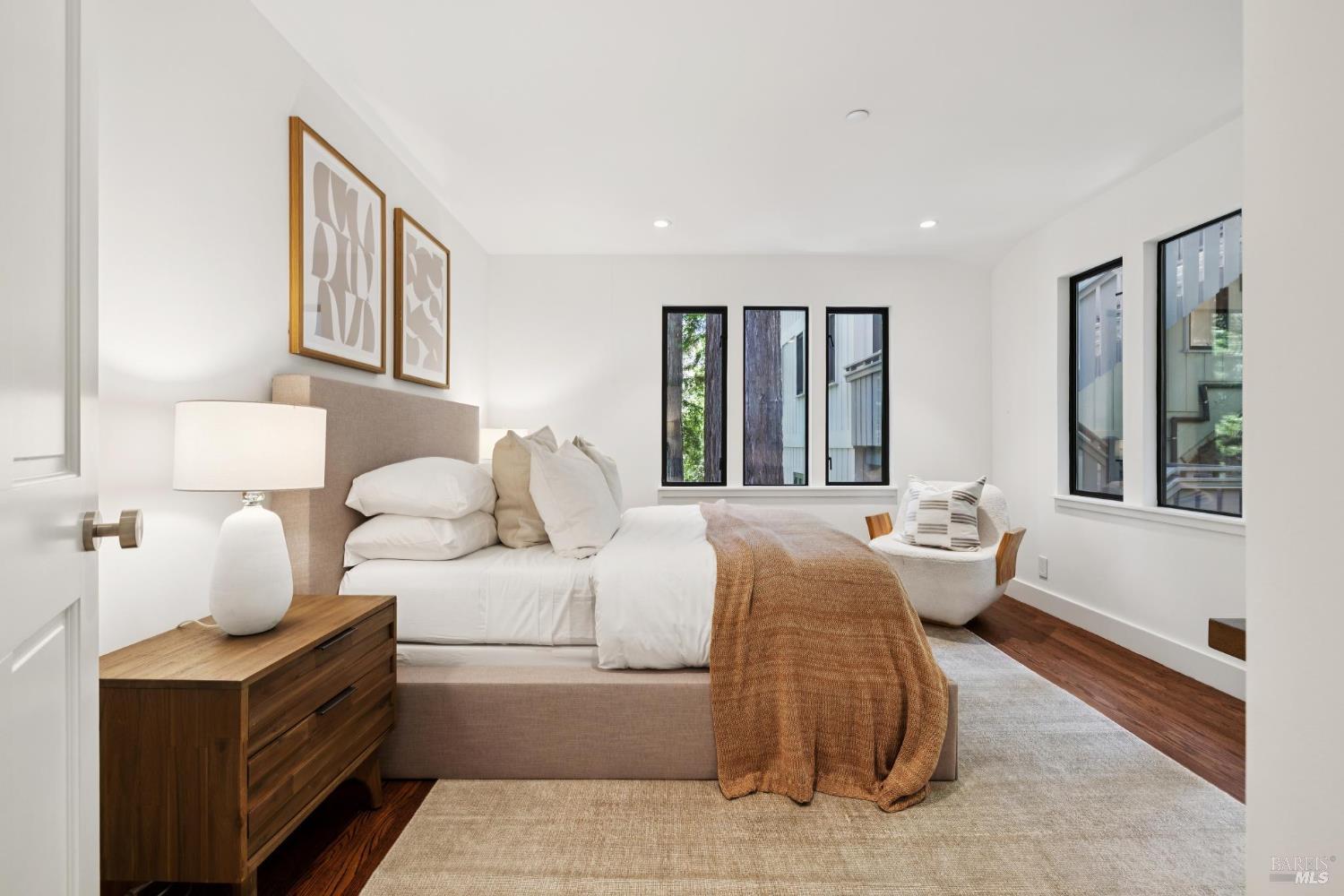 Detail Gallery Image 58 of 91 For 28 Marsh Dr, Mill Valley,  CA 94941 - 6 Beds | 4/1 Baths