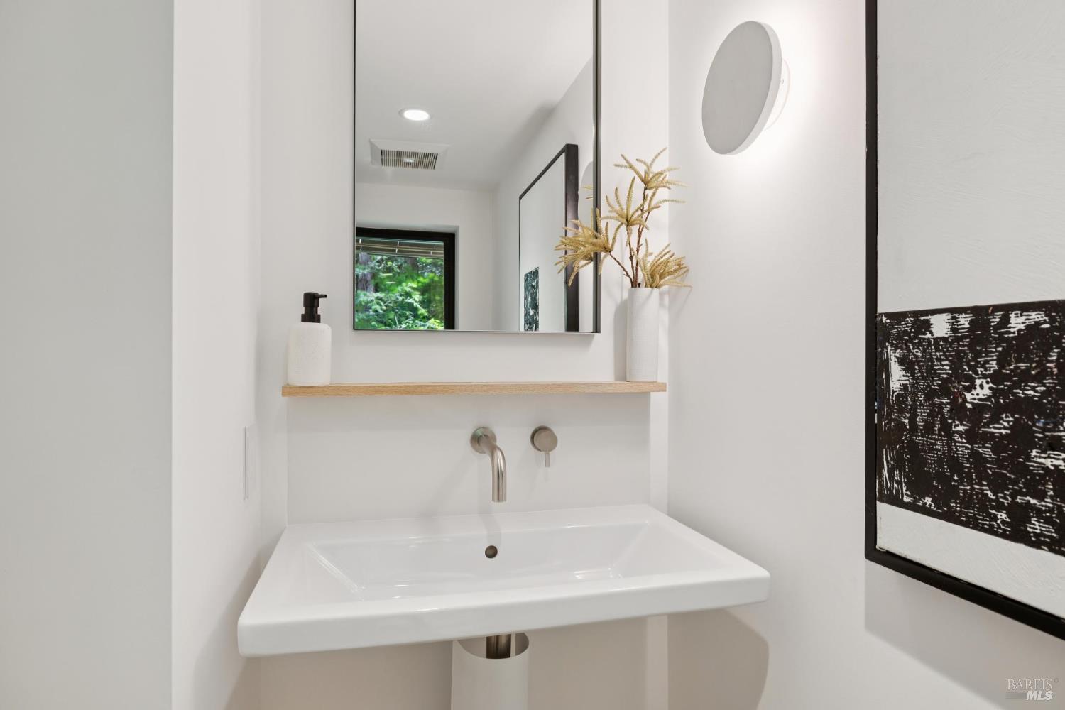Detail Gallery Image 83 of 91 For 28 Marsh Dr, Mill Valley,  CA 94941 - 6 Beds | 4/1 Baths
