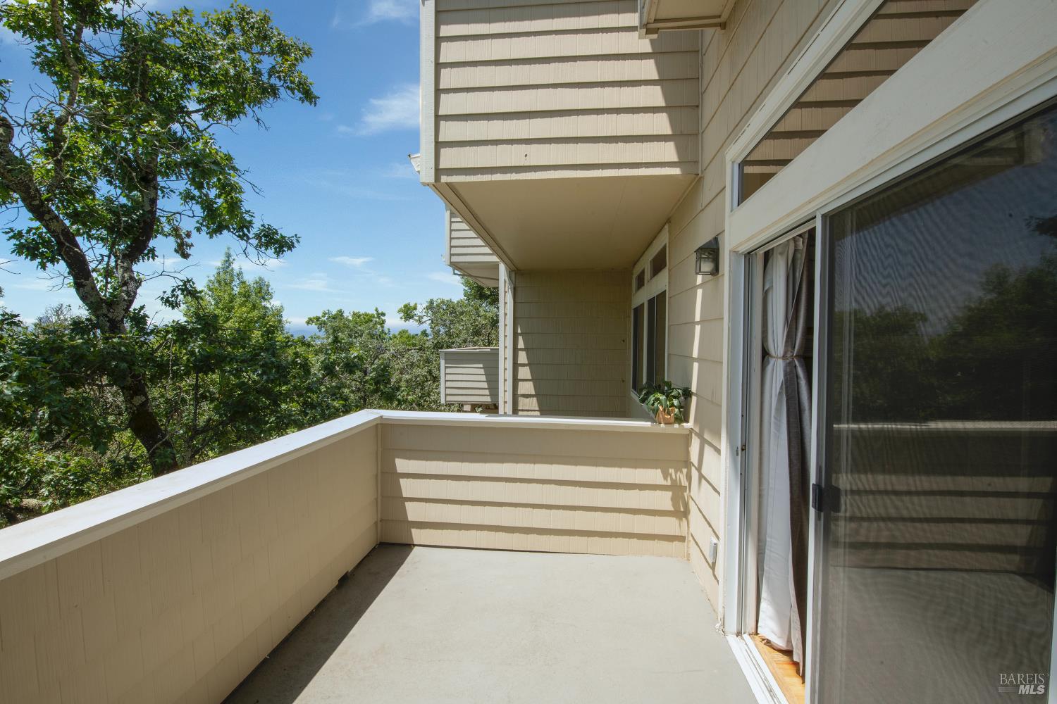 Detail Gallery Image 22 of 40 For 2003 Stonefield Ln, Santa Rosa,  CA 95403 - 2 Beds | 2/1 Baths