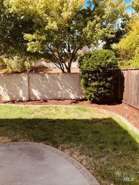 Detail Gallery Image 16 of 20 For 701 Crawdad Ct, Fairfield,  CA 94533 - 3 Beds | 2/1 Baths