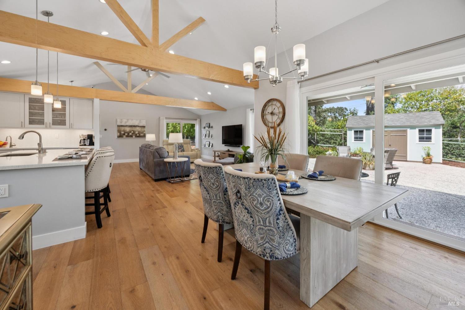Detail Gallery Image 13 of 42 For 517 La Gonda Way, Danville,  CA 94526 - 4 Beds | 2/1 Baths