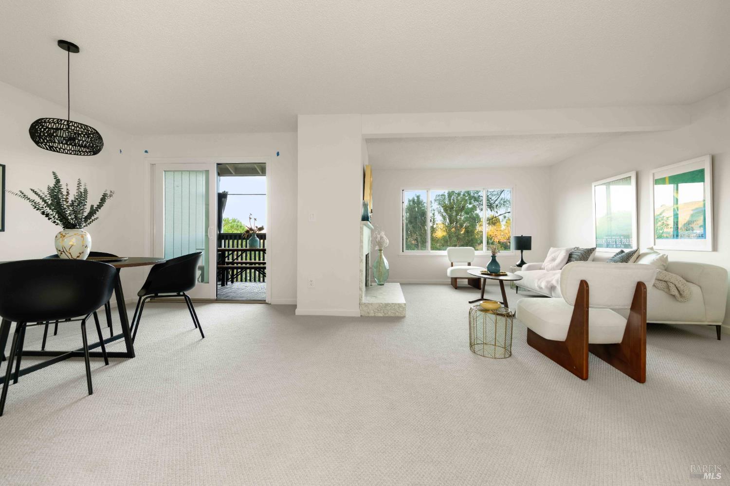 Detail Gallery Image 12 of 34 For 125 Sylvia Way, San Rafael,  CA 94903 - 3 Beds | 2/1 Baths