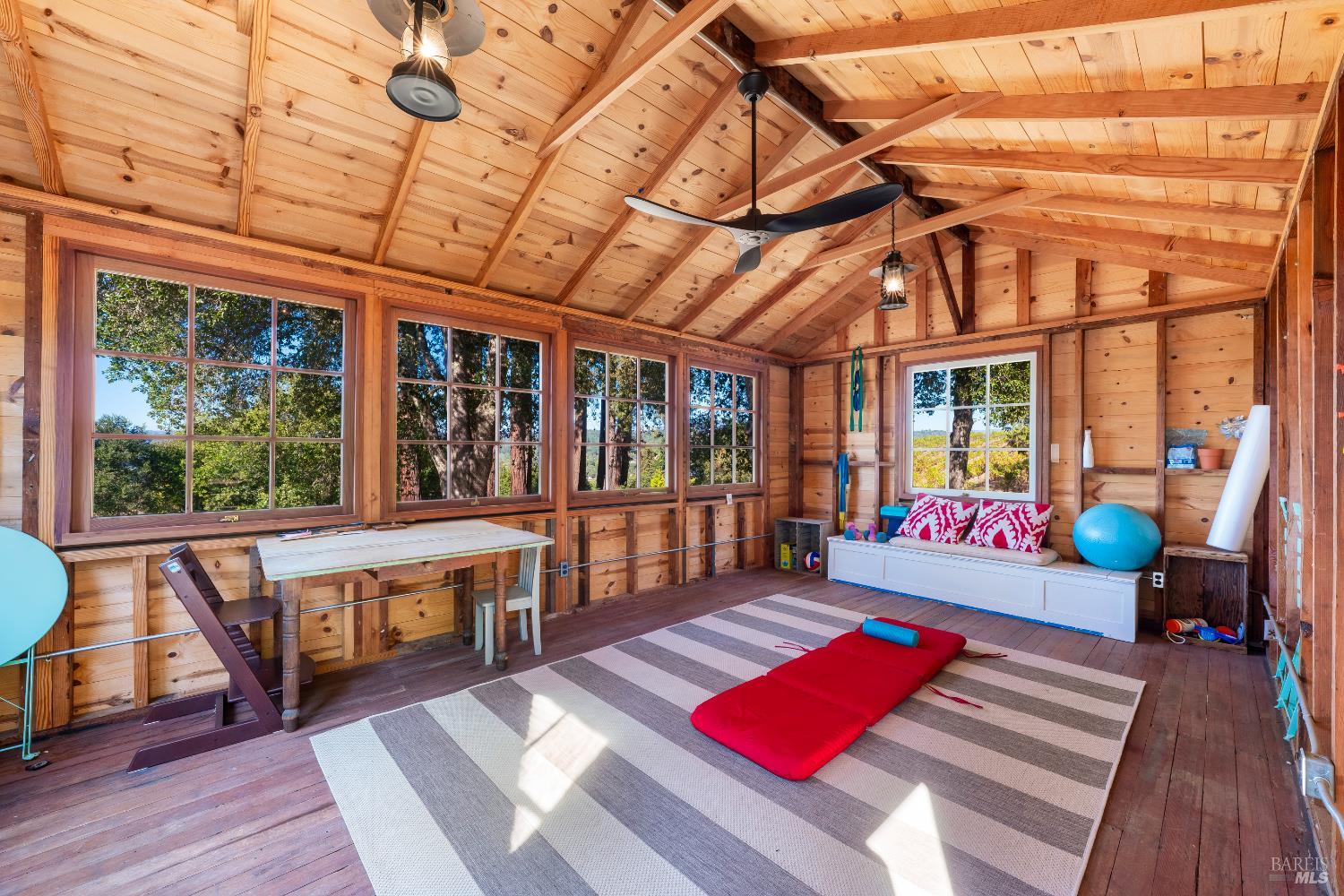 Detail Gallery Image 43 of 55 For 6317 W Dry Creek Rd, Healdsburg,  CA 95448 - 3 Beds | 3/1 Baths