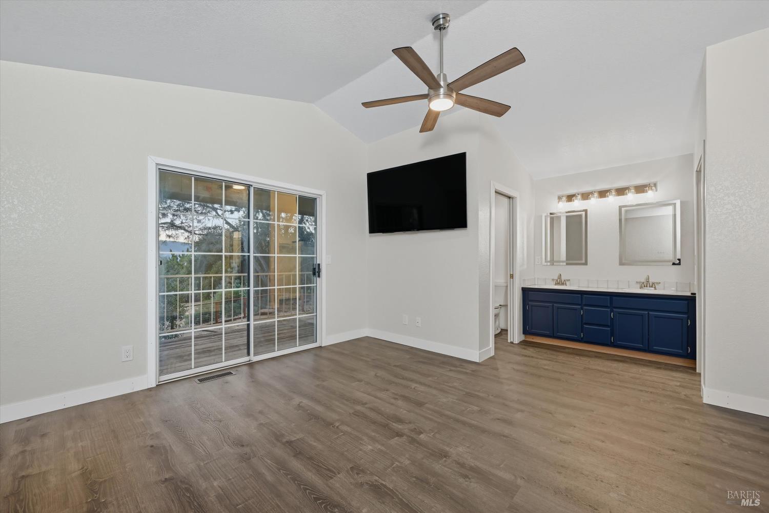 Detail Gallery Image 26 of 42 For 19231 Ravenhill Rd, Hidden Valley Lake,  CA 95467 - 3 Beds | 2 Baths