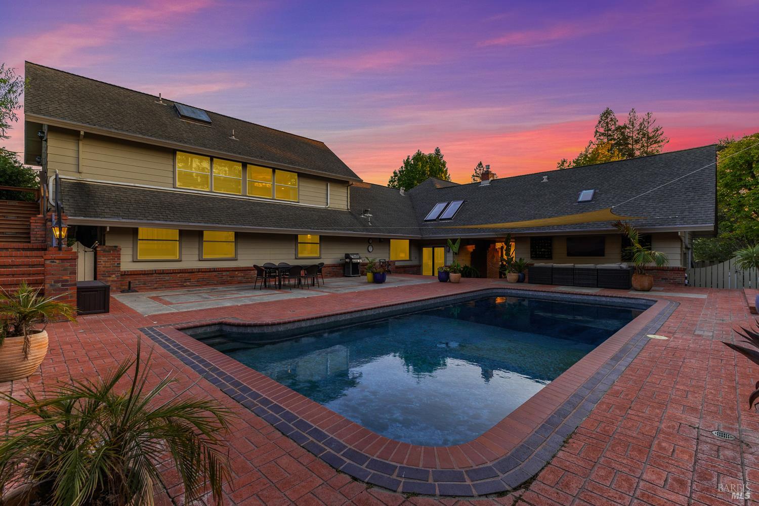 Detail Gallery Image 48 of 58 For 3333 Miraloma Dr, Santa Rosa,  CA 95404 - 4 Beds | 5/1 Baths