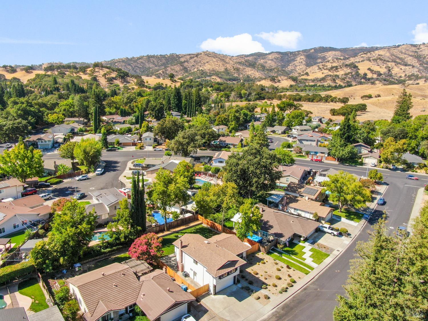 Detail Gallery Image 52 of 56 For 118 Salinas Dr, Vacaville,  CA 95688 - 4 Beds | 2/1 Baths