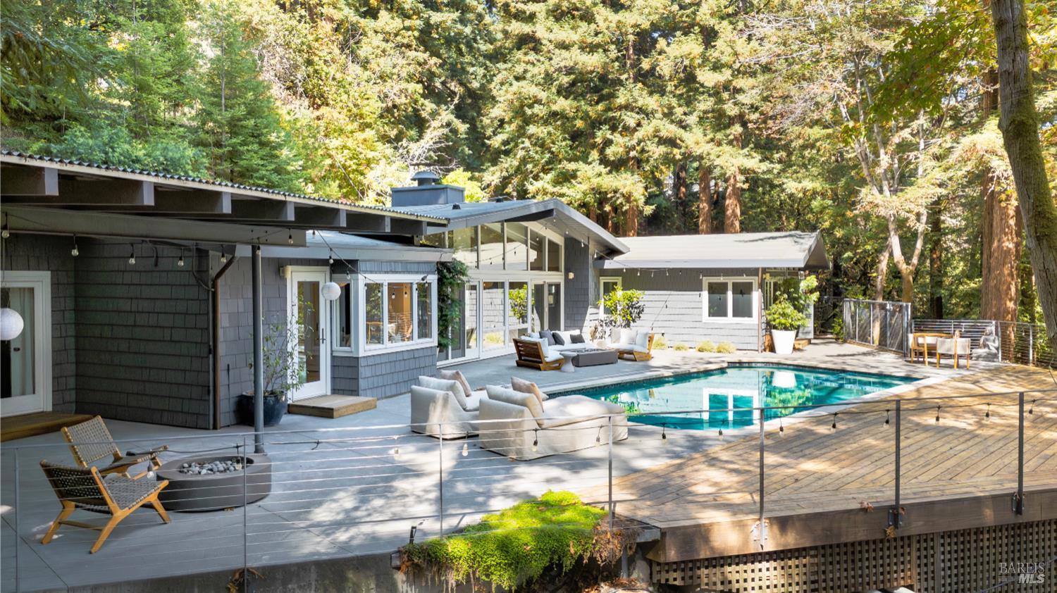 Detail Gallery Image 21 of 53 For 221 S Ridgewood Rd, Kentfield,  CA 94904 - 4 Beds | 3/1 Baths
