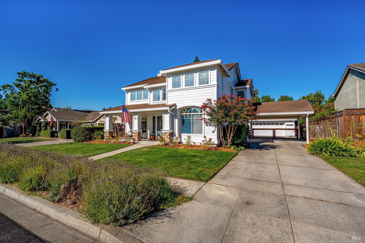 Detail Gallery Image 2 of 50 For 835 Knight St, Sonoma,  CA 95476 - 5 Beds | 4 Baths