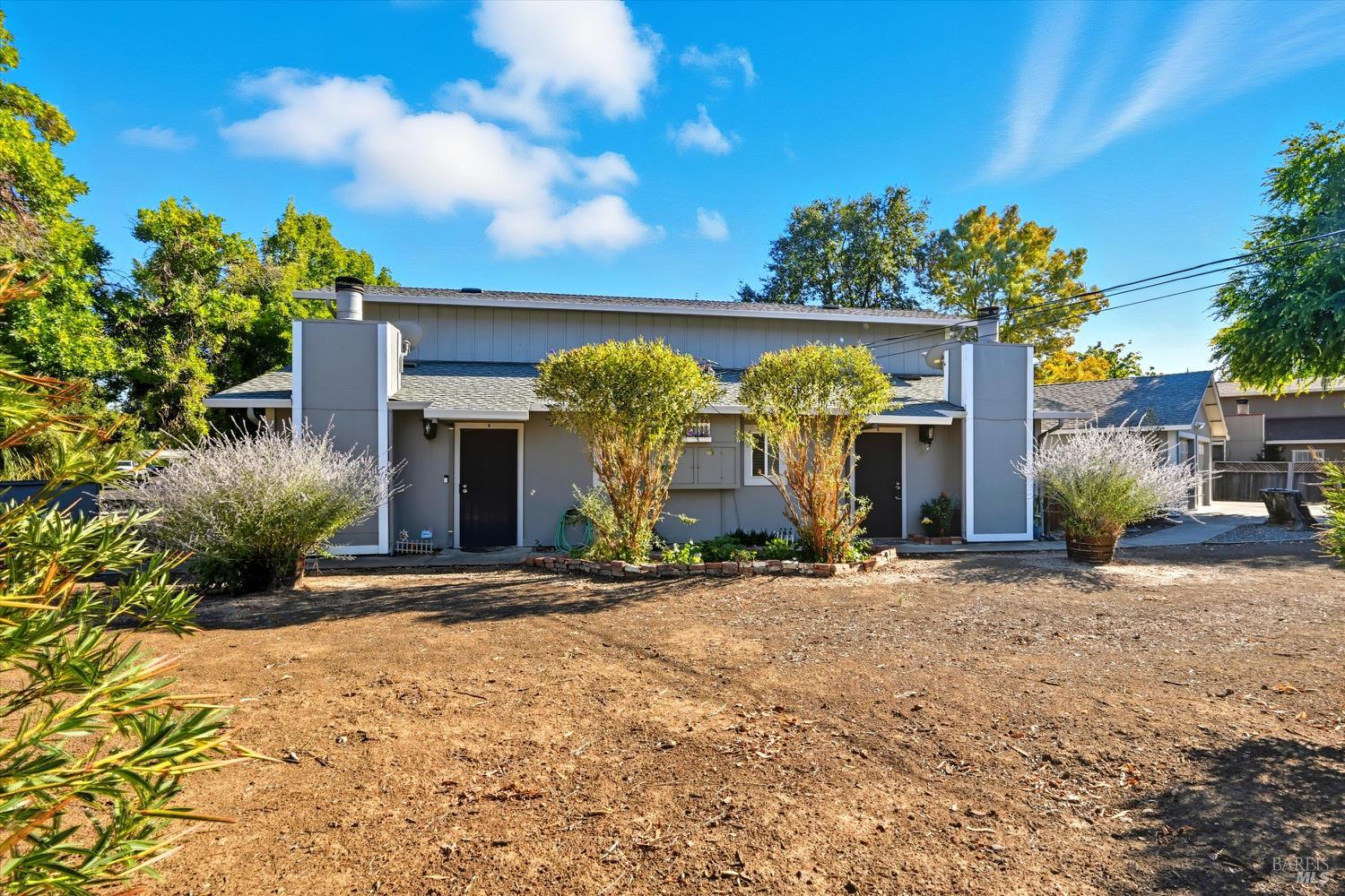 Detail Gallery Image 2 of 26 For 19300 Mountain Mdws, Hidden Valley Lake,  CA 95467 - 4 Beds | 2 Baths