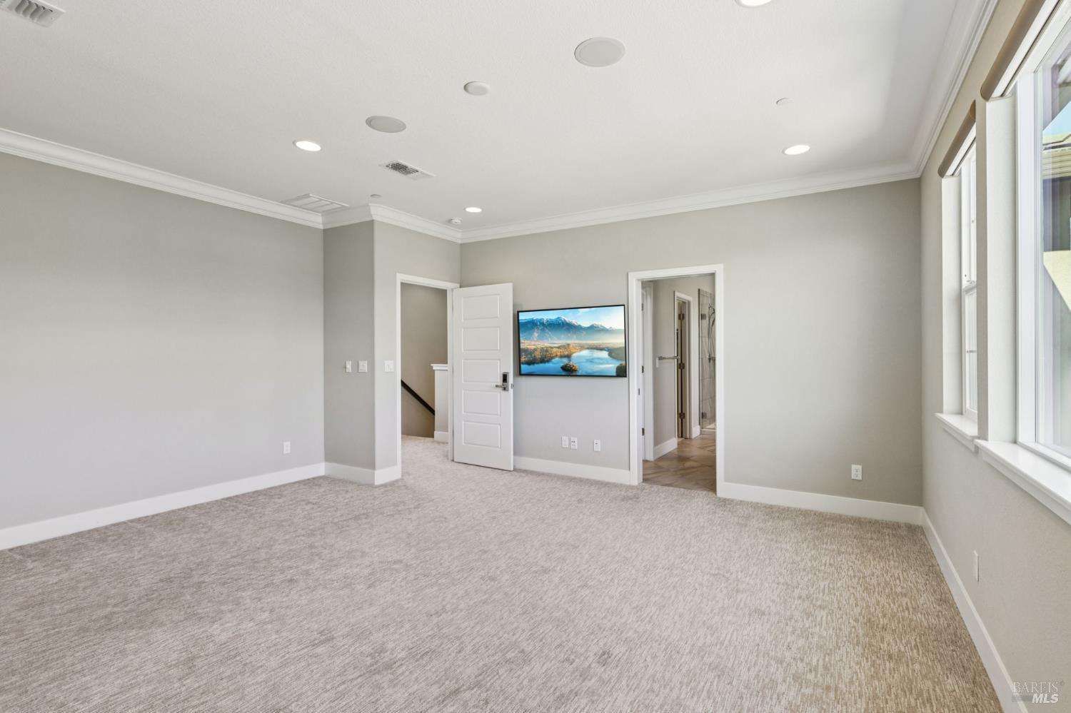 Detail Gallery Image 12 of 33 For 5342 Kelliann Pl, Rohnert Park,  CA 94928 - 4 Beds | 3 Baths