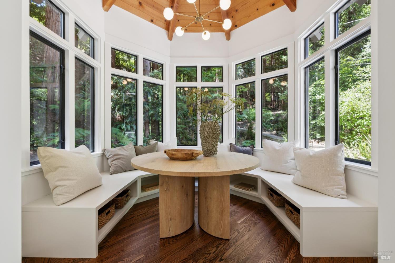 Detail Gallery Image 27 of 91 For 28 Marsh Dr, Mill Valley,  CA 94941 - 6 Beds | 4/1 Baths