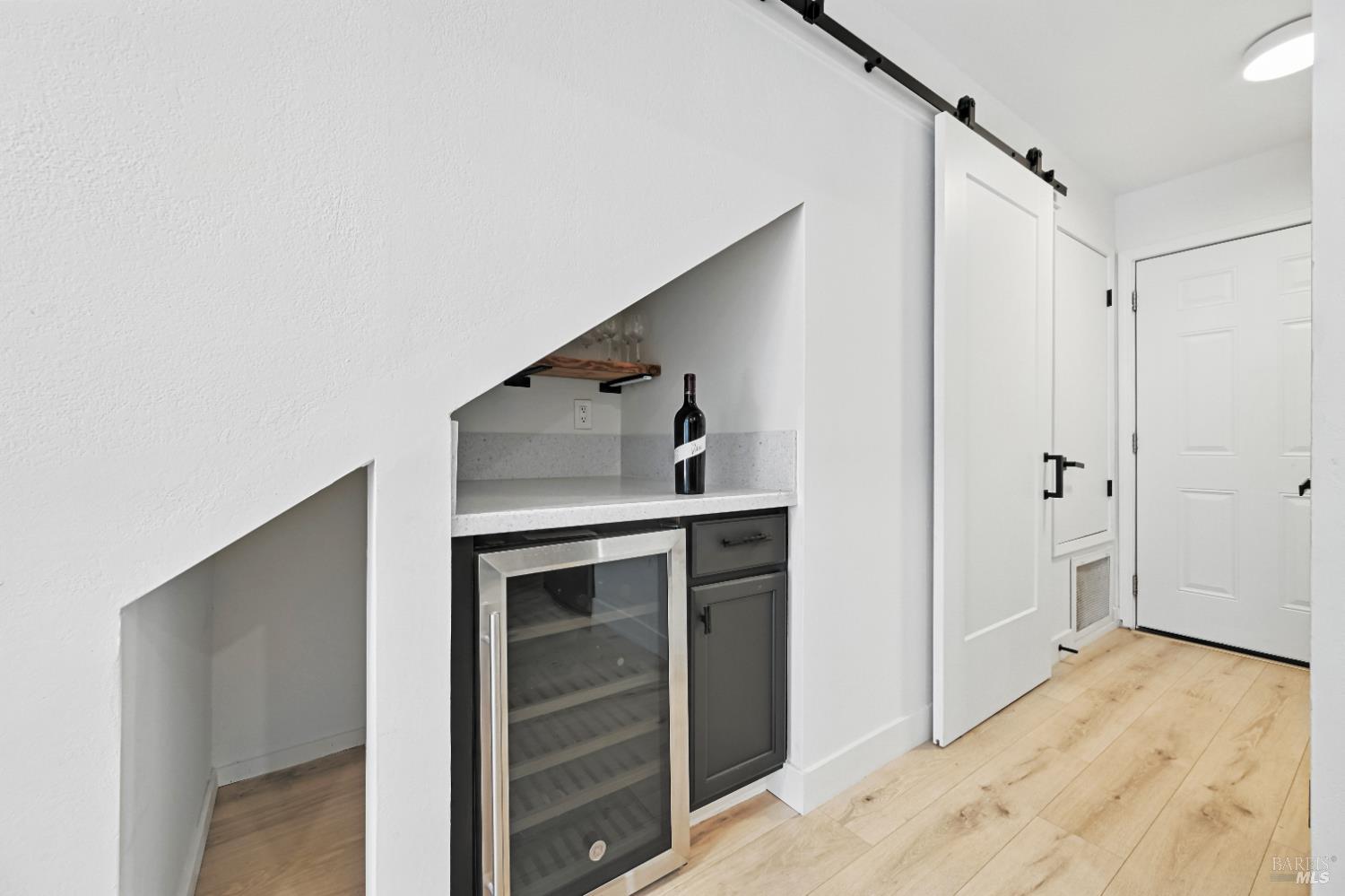 Detail Gallery Image 10 of 38 For 409 North St #7,  Healdsburg,  CA 95448 - 2 Beds | 1/1 Baths