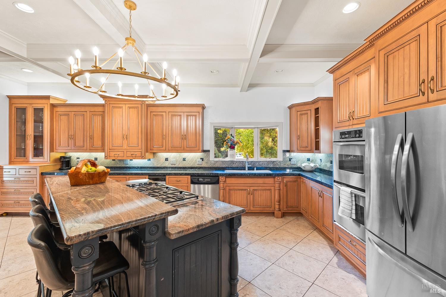 Detail Gallery Image 10 of 58 For 3333 Miraloma Dr, Santa Rosa,  CA 95404 - 4 Beds | 5/1 Baths