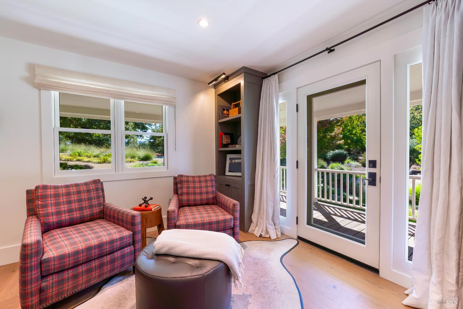 Detail Gallery Image 16 of 55 For 6317 W Dry Creek Rd, Healdsburg,  CA 95448 - 3 Beds | 3/1 Baths