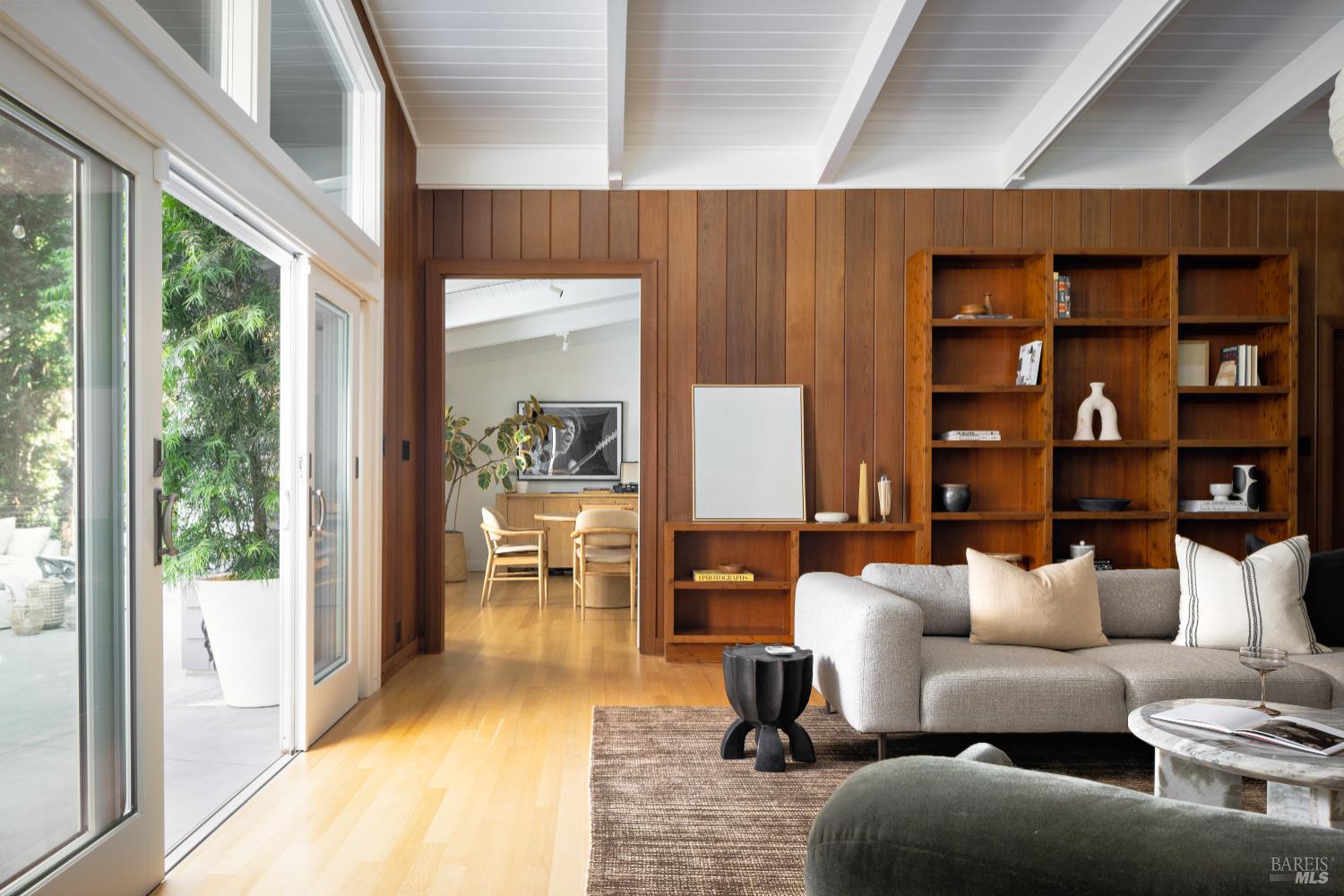 Detail Gallery Image 36 of 53 For 221 S Ridgewood Rd, Kentfield,  CA 94904 - 4 Beds | 3/1 Baths