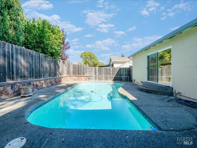 Detail Gallery Image 21 of 25 For 2431 Norton St, Napa,  CA 94558 - 3 Beds | 2 Baths