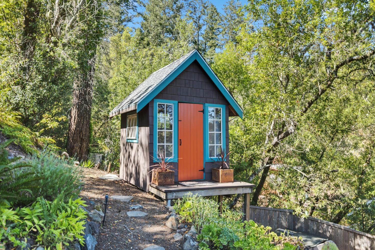 Detail Gallery Image 18 of 42 For 110 Alta Ave, Lagunitas,  CA 94938 - 2 Beds | 2 Baths