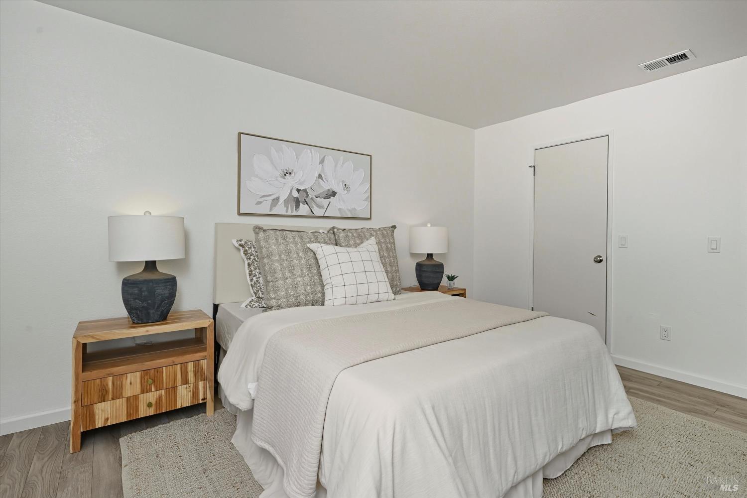 Detail Gallery Image 22 of 32 For 1140 Emily Ave, Rohnert Park,  CA 94928 - 3 Beds | 2 Baths