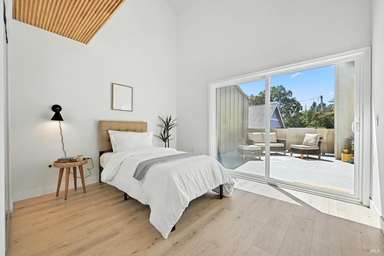 Detail Gallery Image 32 of 38 For 409 North St #7,  Healdsburg,  CA 95448 - 2 Beds | 1/1 Baths