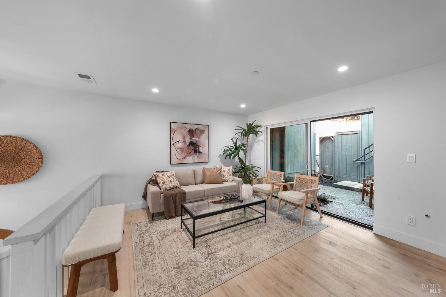 Detail Gallery Image 22 of 47 For 4 Ace Ct, Fairfax,  CA 94930 - 2 Beds | 2/1 Baths
