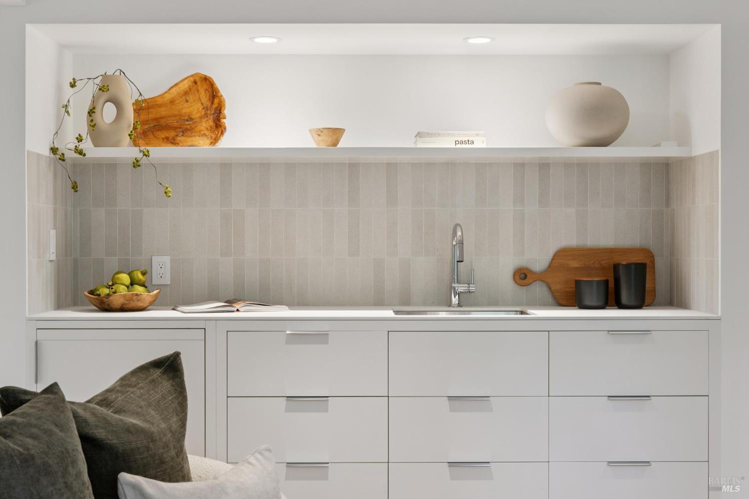 Detail Gallery Image 80 of 91 For 28 Marsh Dr, Mill Valley,  CA 94941 - 6 Beds | 4/1 Baths