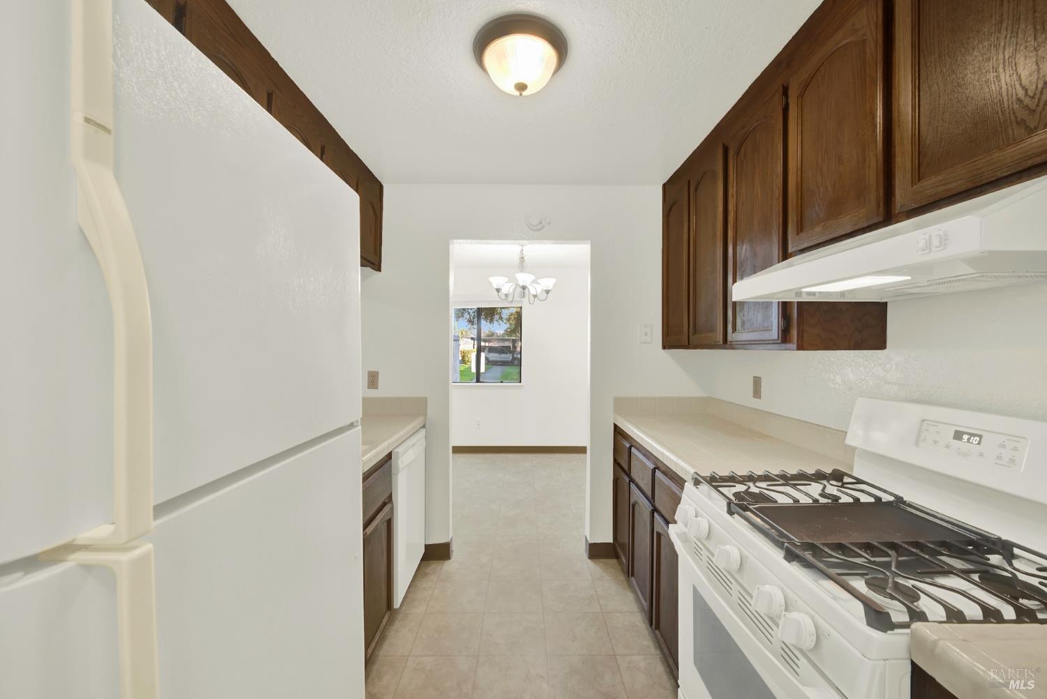 Detail Gallery Image 15 of 42 For 225 Pennsylvania Ave #B5,  Fairfield,  CA 94533 - 2 Beds | 2 Baths