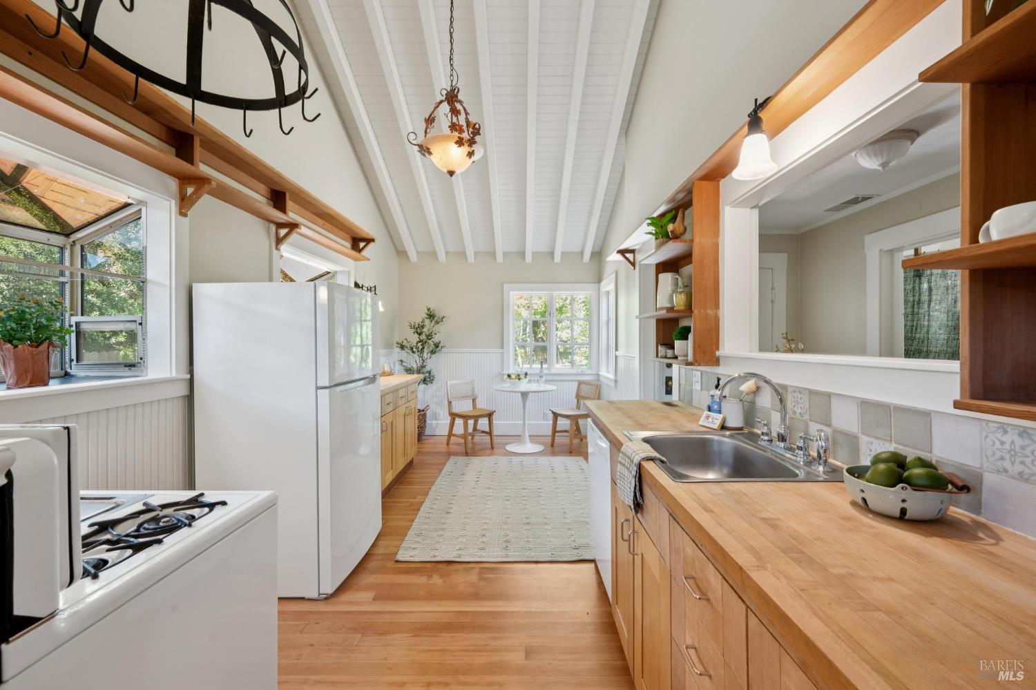 Detail Gallery Image 36 of 52 For 19108 Bay St, El Verano,  CA 95476 - 1 Beds | 1 Baths