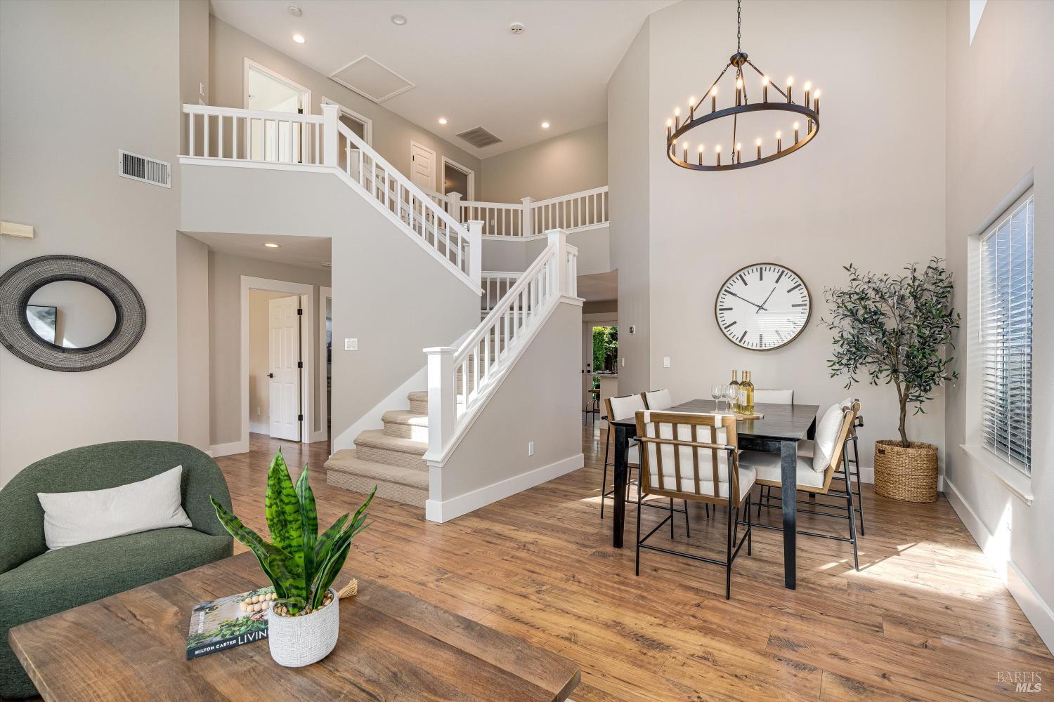 Detail Gallery Image 11 of 50 For 835 Knight St, Sonoma,  CA 95476 - 5 Beds | 4 Baths