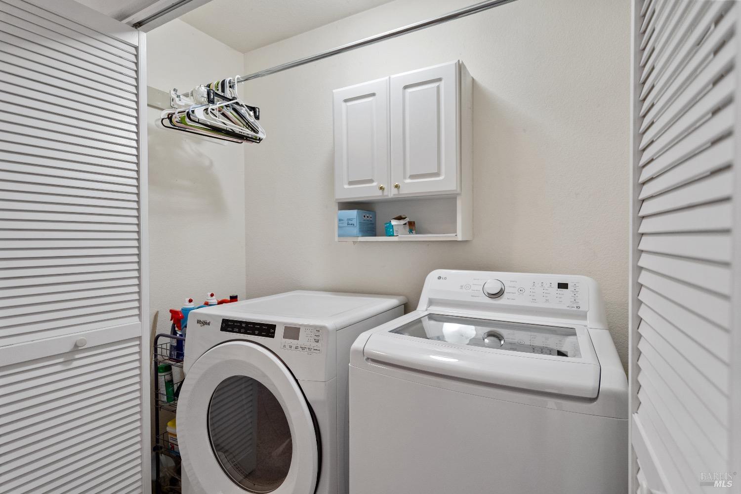 Detail Gallery Image 23 of 54 For 55 Dowitcher Way, San Rafael,  CA 94901 - 3 Beds | 2/1 Baths