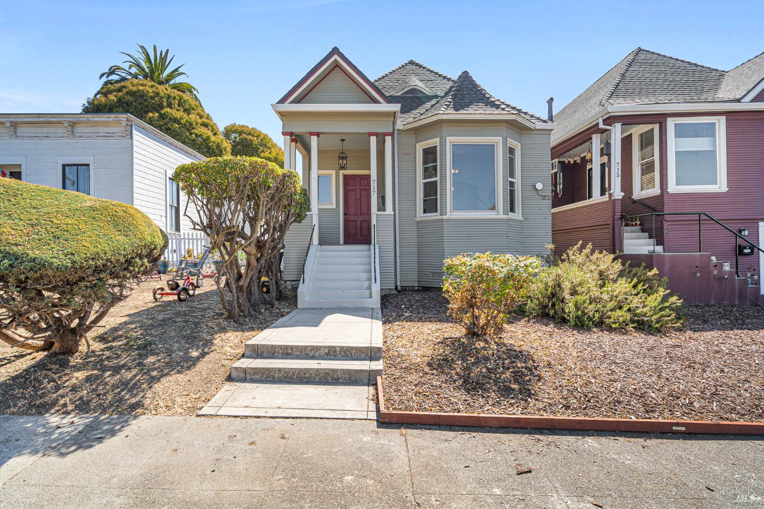 Detail Gallery Image 2 of 30 For 717 Ohio St, Vallejo,  CA 94590 - 2 Beds | 1 Baths