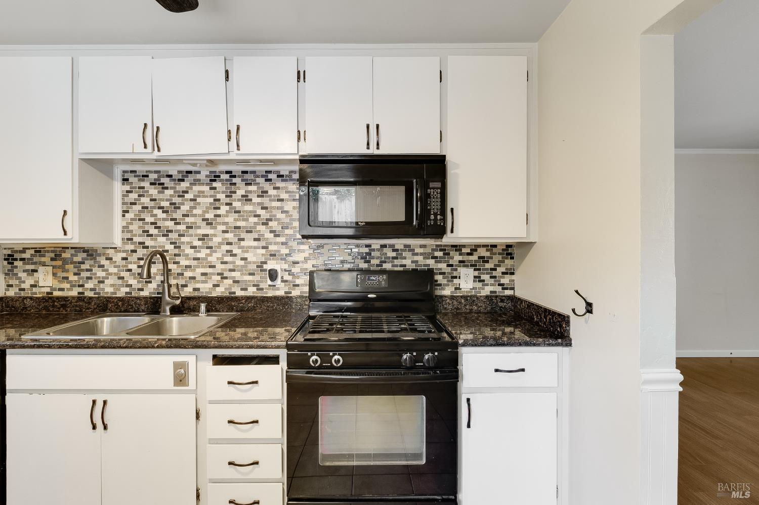 Detail Gallery Image 23 of 63 For 30 Goree Ct, Martinez,  CA 94553 - 3 Beds | 2 Baths