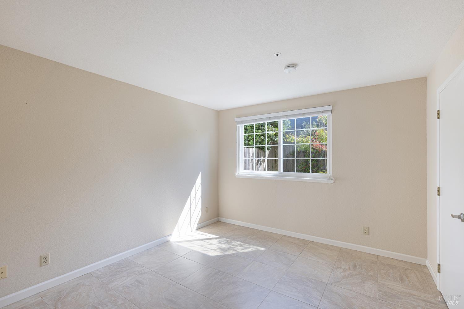 Detail Gallery Image 23 of 40 For 2773 Elks Way, Napa,  CA 94558 - 3 Beds | 2 Baths