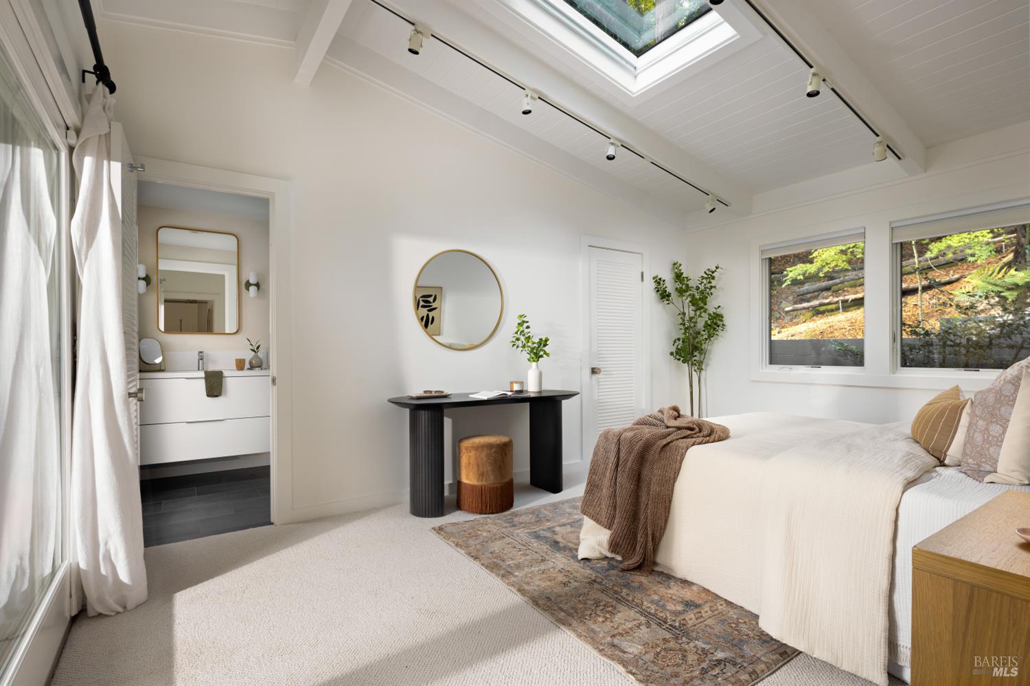 Detail Gallery Image 40 of 53 For 221 S Ridgewood Rd, Kentfield,  CA 94904 - 4 Beds | 3/1 Baths