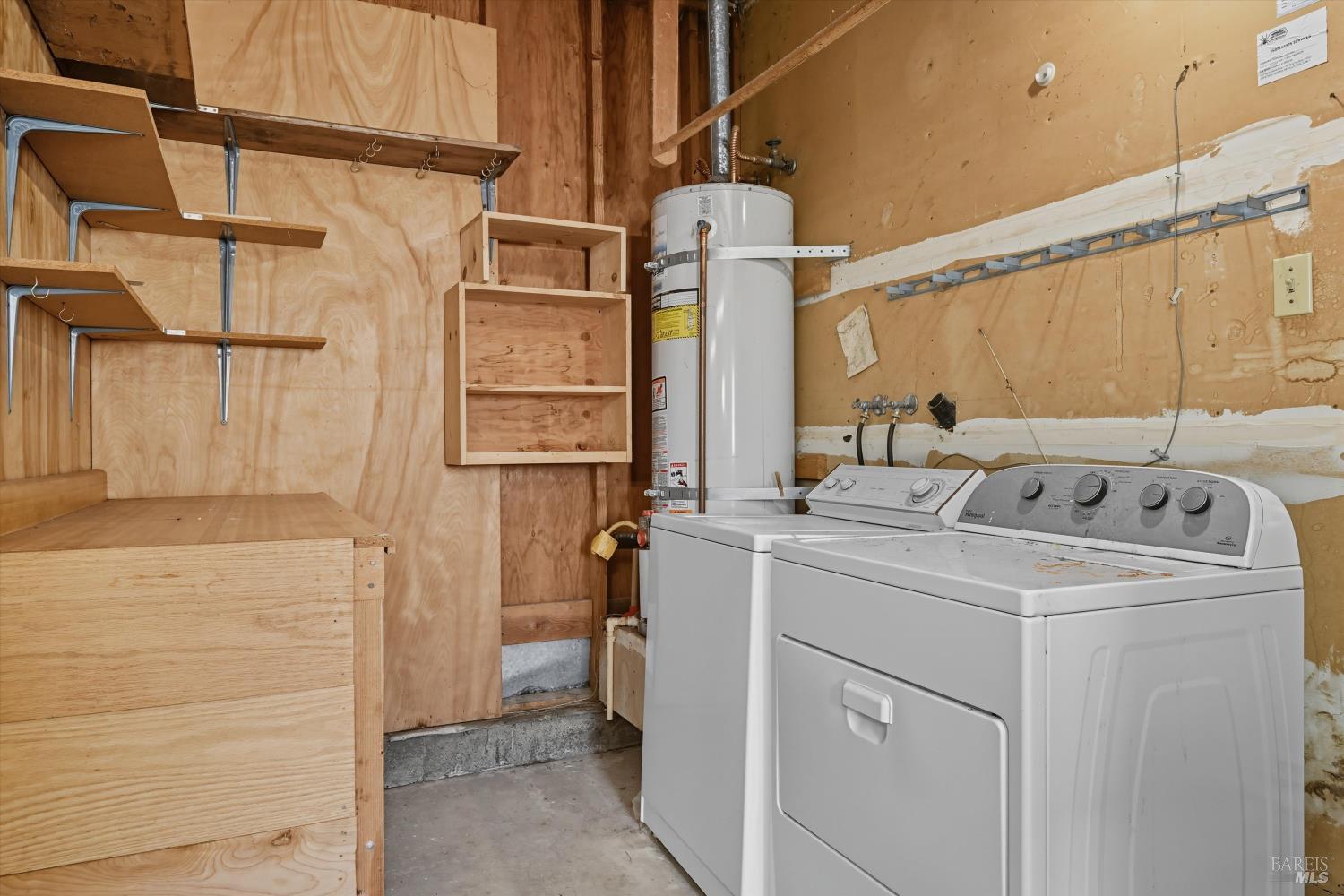 Detail Gallery Image 28 of 32 For 1140 Emily Ave, Rohnert Park,  CA 94928 - 3 Beds | 2 Baths