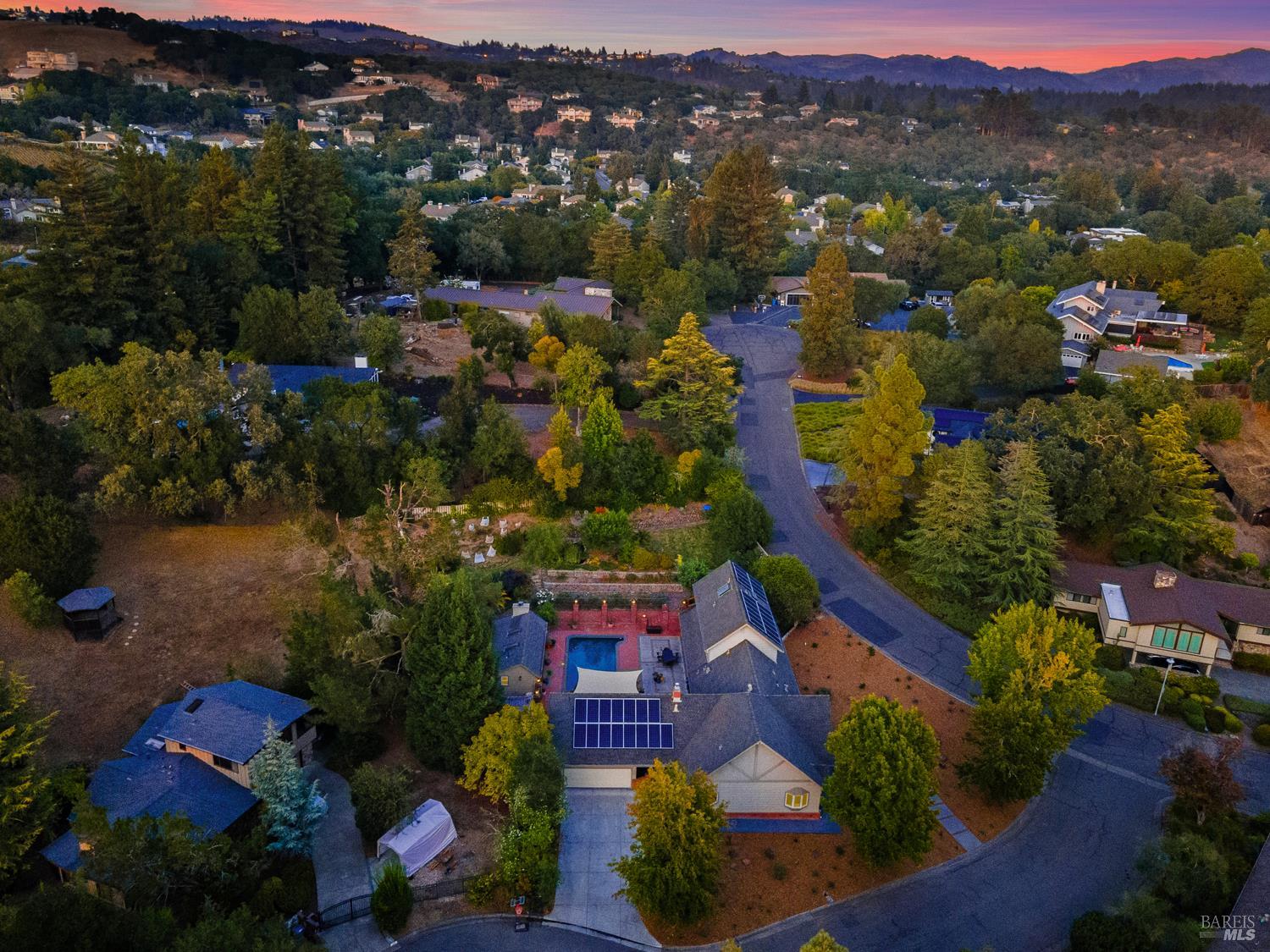 Detail Gallery Image 54 of 58 For 3333 Miraloma Dr, Santa Rosa,  CA 95404 - 4 Beds | 5/1 Baths