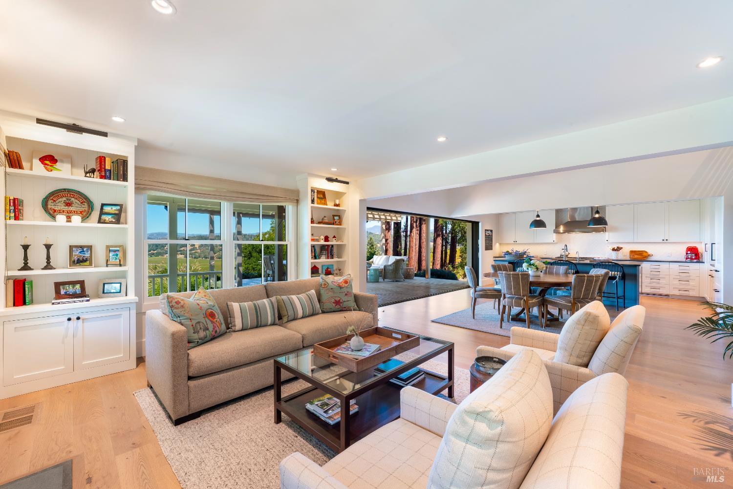 Detail Gallery Image 9 of 55 For 6317 W Dry Creek Rd, Healdsburg,  CA 95448 - 3 Beds | 3/1 Baths
