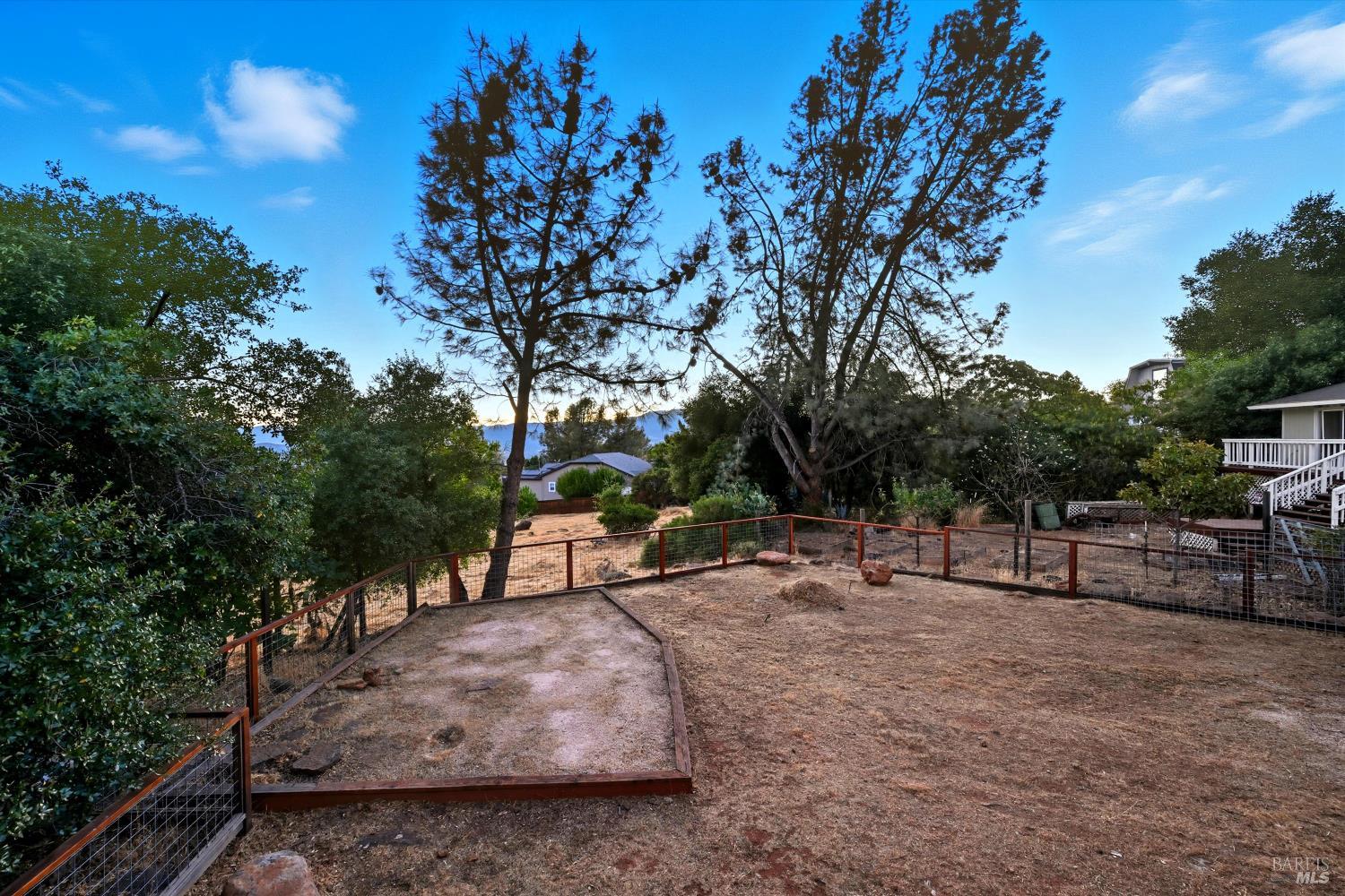 Detail Gallery Image 29 of 42 For 19231 Ravenhill Rd, Hidden Valley Lake,  CA 95467 - 3 Beds | 2 Baths