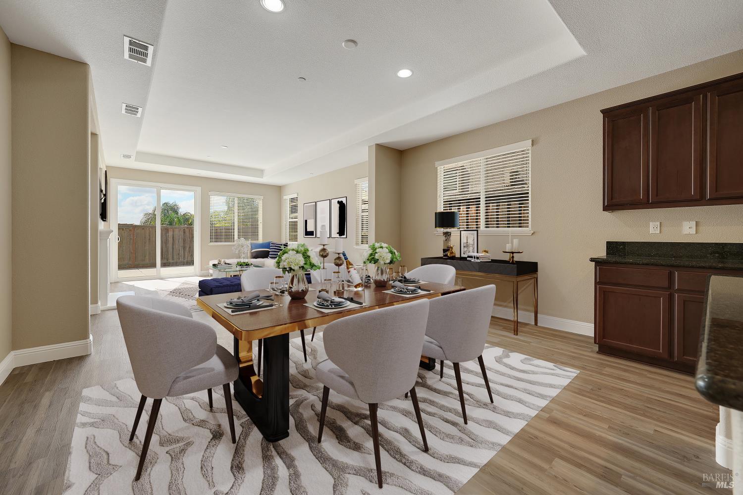 Detail Gallery Image 10 of 43 For 5360 Discovery Way, Fairfield,  CA 94533 - 4 Beds | 3 Baths