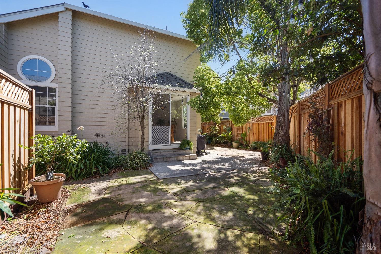 Detail Gallery Image 38 of 54 For 55 Dowitcher Way, San Rafael,  CA 94901 - 3 Beds | 2/1 Baths