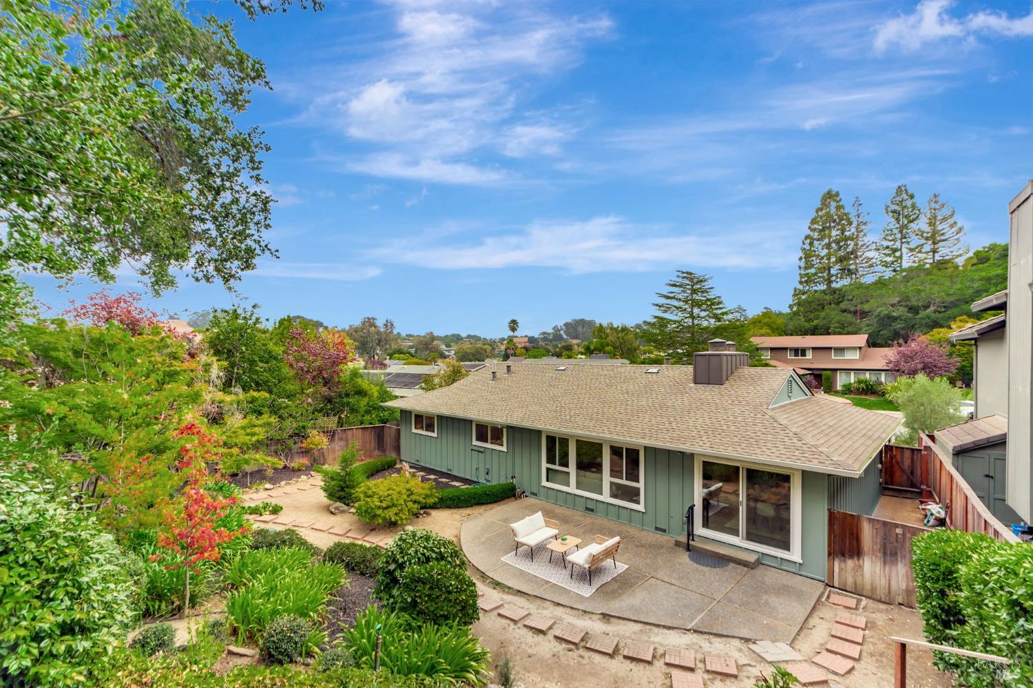 Detail Gallery Image 28 of 41 For 8 Riviera Pl, San Rafael,  CA 94901 - 3 Beds | 2 Baths
