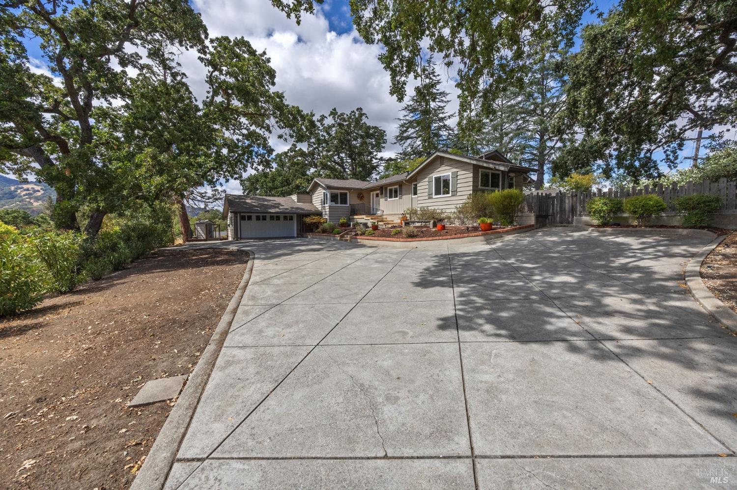 Detail Gallery Image 3 of 42 For 517 La Gonda Way, Danville,  CA 94526 - 4 Beds | 2/1 Baths