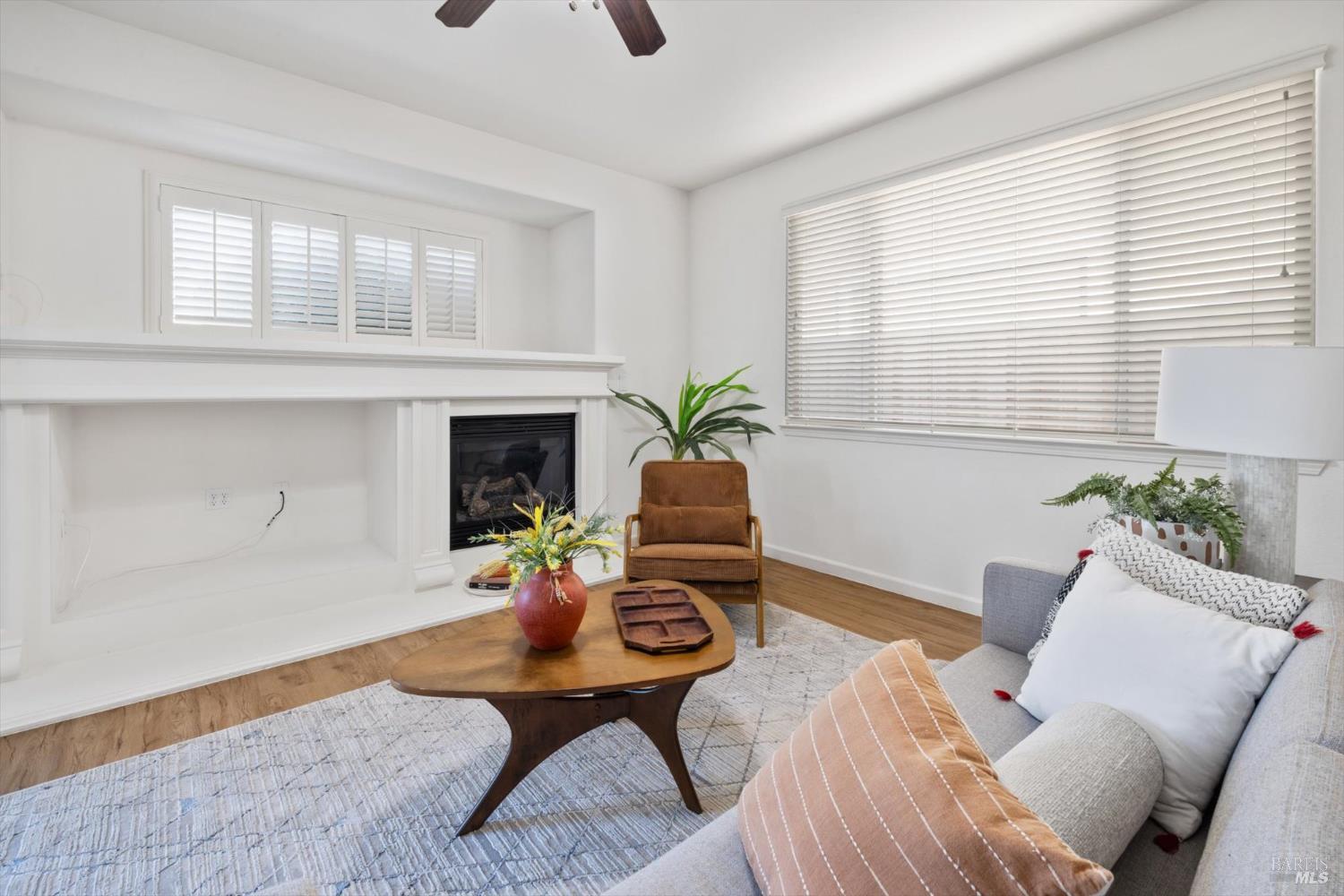 Detail Gallery Image 6 of 44 For 3091 Red Maple Ct, Vacaville,  CA 95687 - 2 Beds | 2 Baths